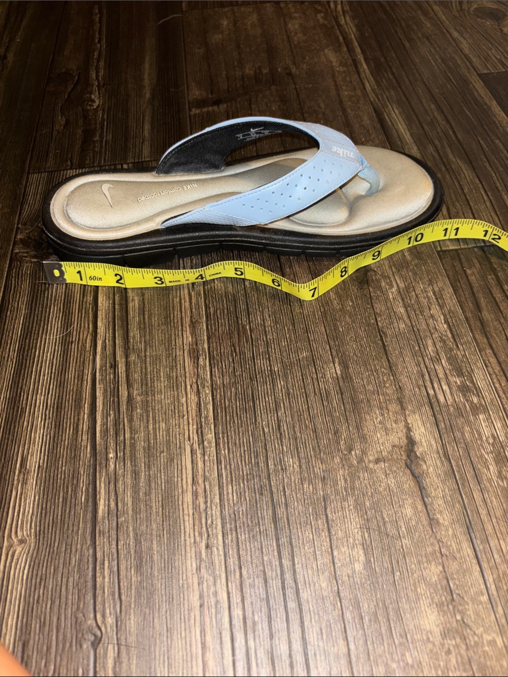 Nike Women’s Light Blue Thong Slide Sandals - Picture 5 of 6